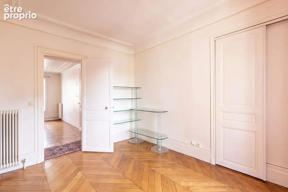 Paris 2e réaumur / arts-et-métiers 3 pièces avec balcon, étage élevé et ascenseur - photo 7