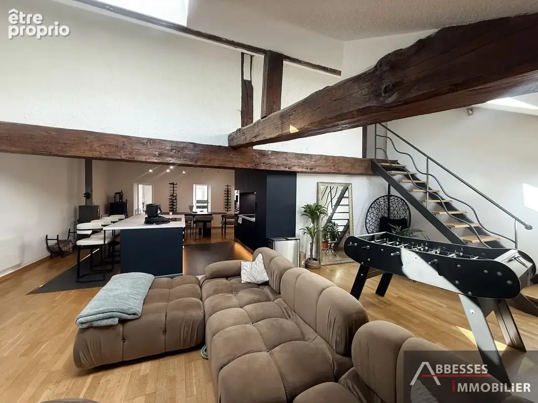 EN EXCLUSIVITÉ - CENTRE VILLE : Au 2ème et dernier étage : Superbe appartement esprit loft de type F5 - photo 9