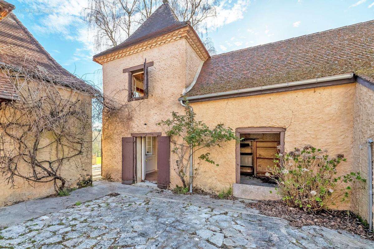 Maison à SAINT-GEYRAC