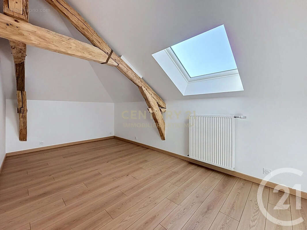 Maison 111 m² à Bourgoin-Jallieu  - photo 13