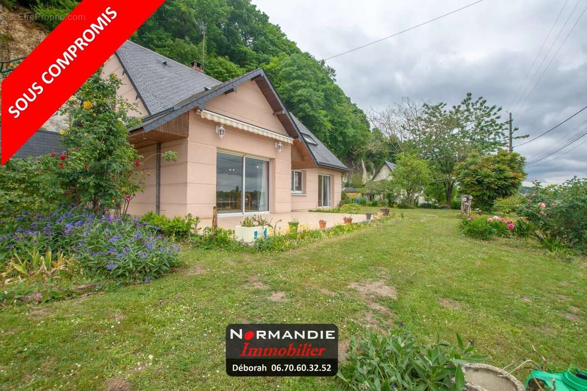 Maison à LE MESNIL-SOUS-JUMIEGES