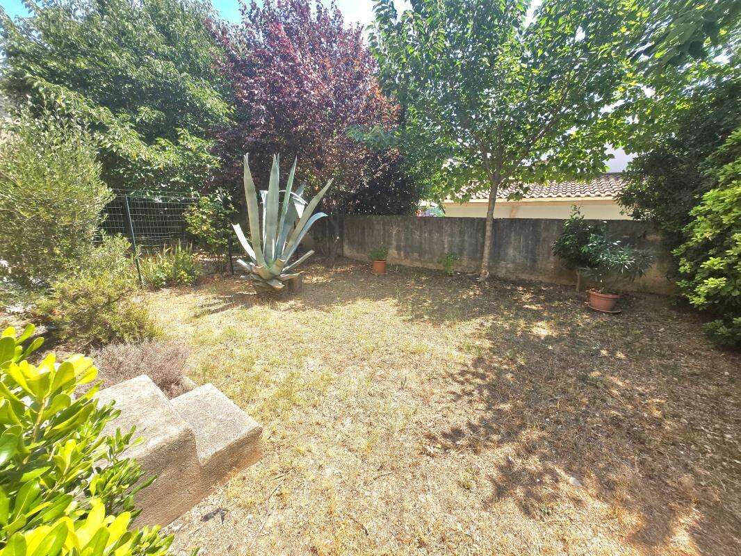 Marignane – Appartement/Studio rénové avec jardin, balcon et accès direct au sous-sol privatif de 32,70 m² ! - photo 8