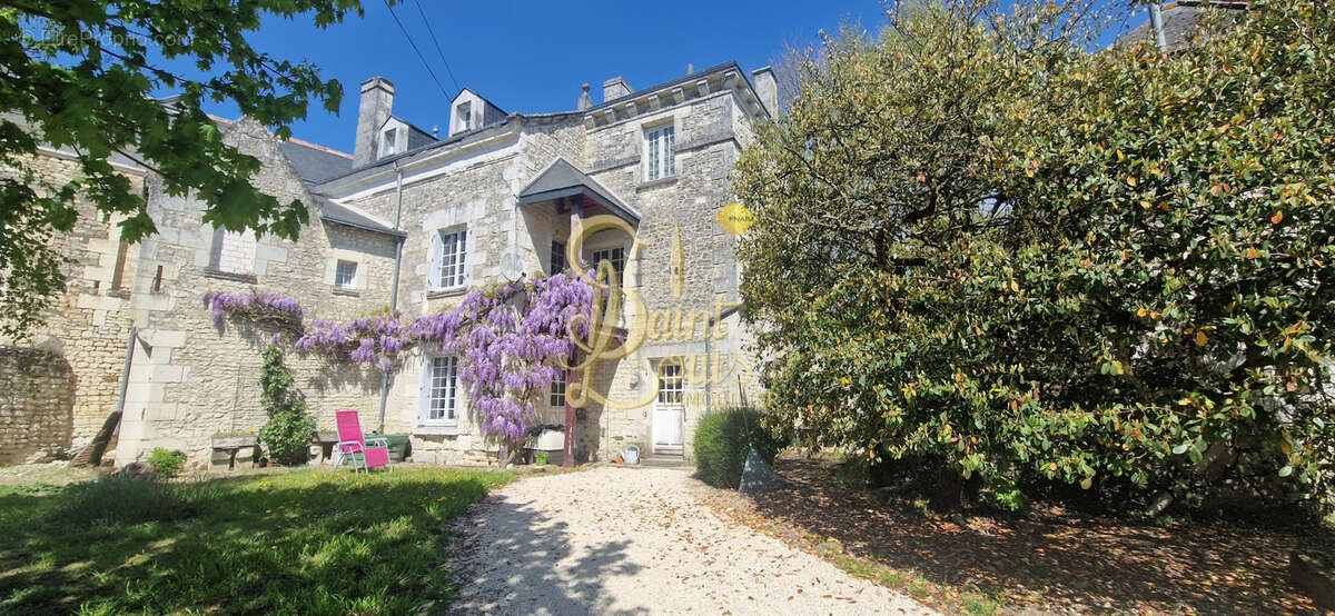 Maison à CHINON