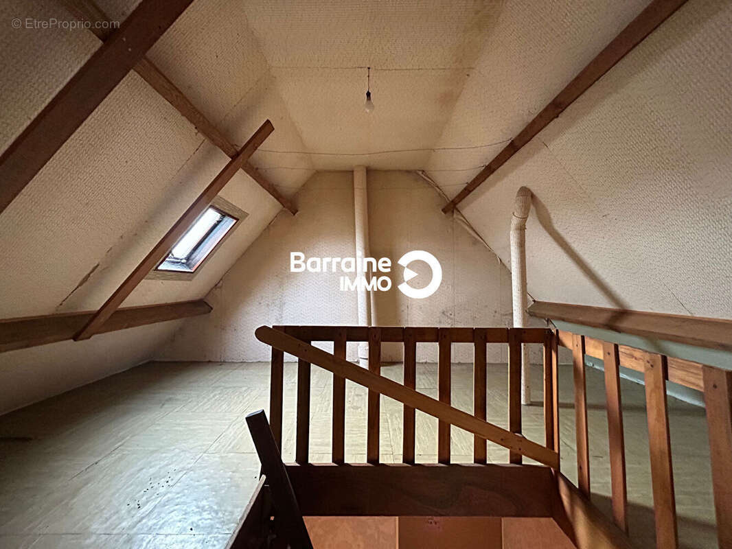 BARRAINE IMMO : A VENDRE - Maison 5 pièces à Brest - Secteur Cavale Blanche PZ00341-FL - photo 13