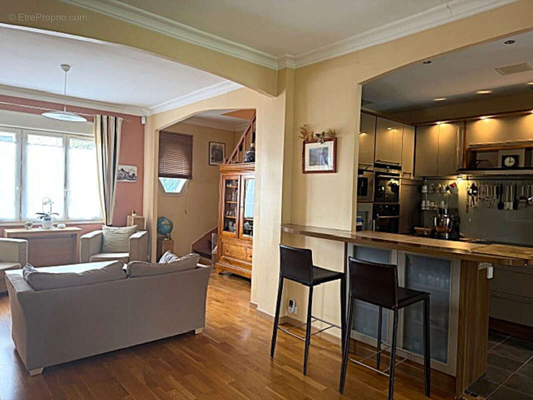 Maison à MILLY-LA-FORET