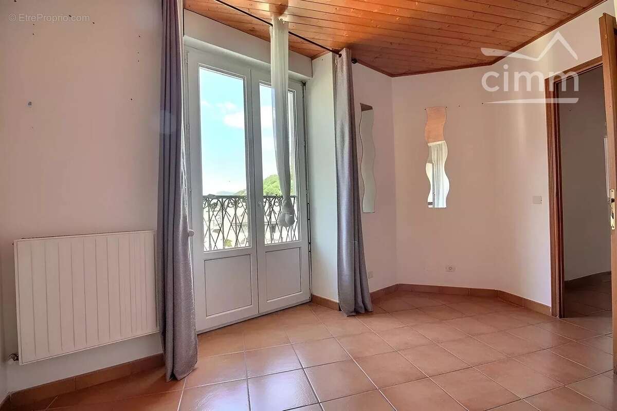 Appartement à VILLARD-BONNOT
