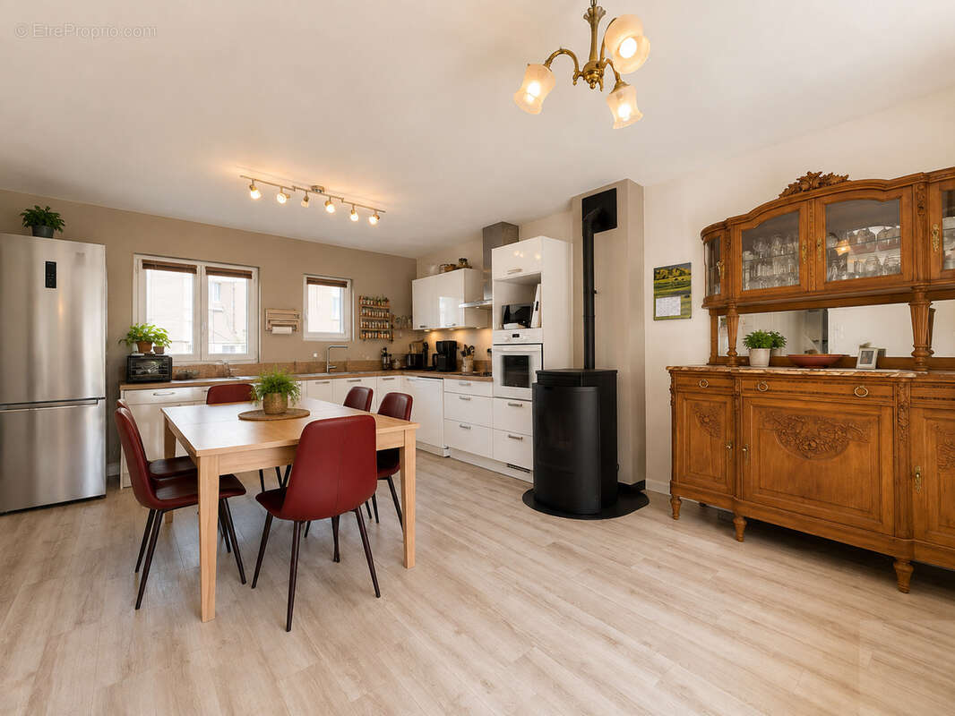 Amiens - quartier saint acheul - maison semi mitoyenne - 4 chambres - jardin - stationnement privatif - photo 3