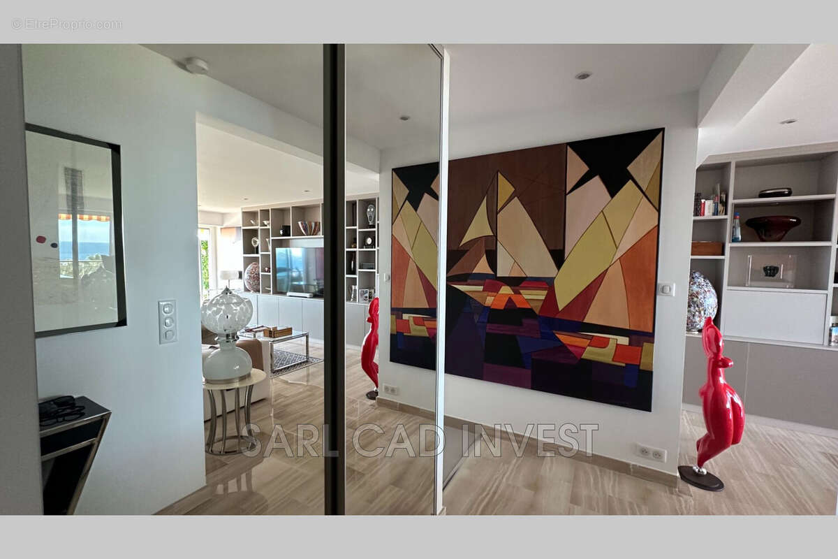 Appartement à VALLAURIS