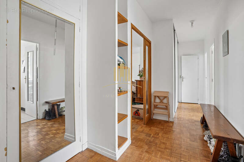 Appartement à PARIS-20E