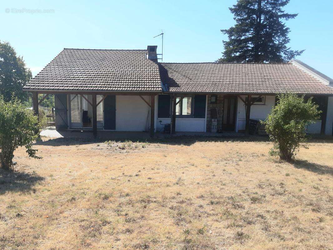 Maison 110 m² à Lezoux  - photo 3