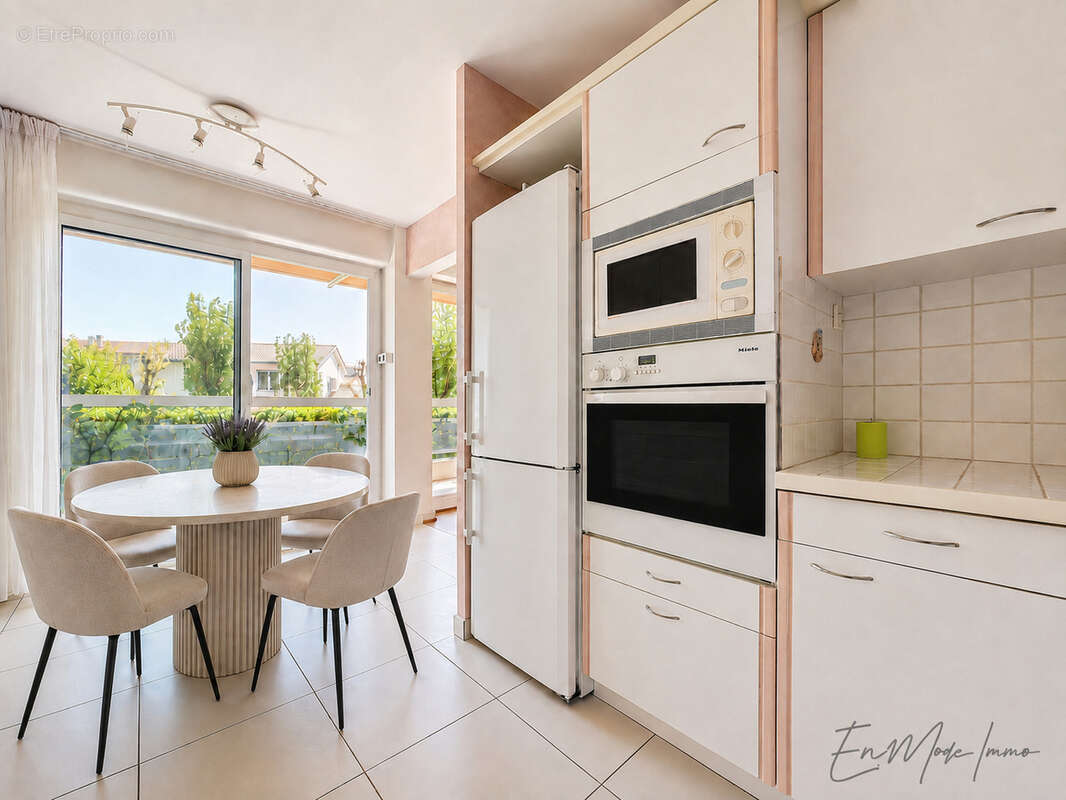 Appartement 3 Pièces de 69,14 m2 avec balcon Sud, parking et cave - photo 4