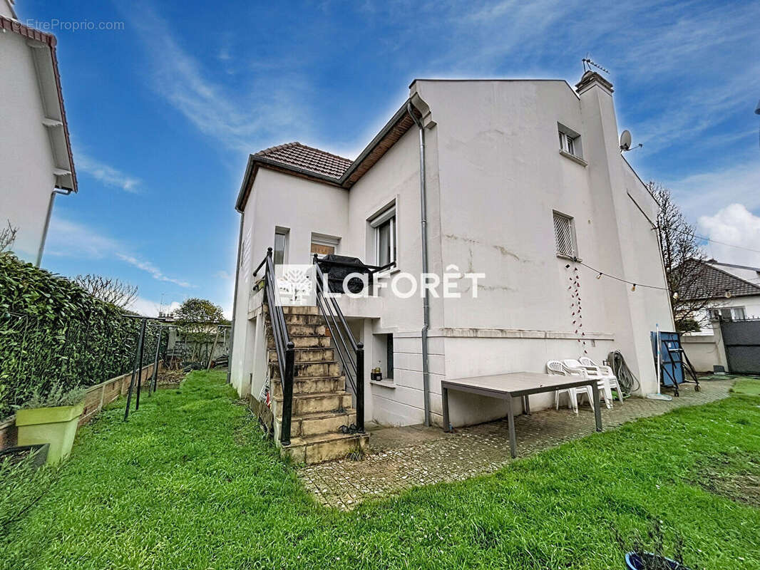 Maison à LE VESINET