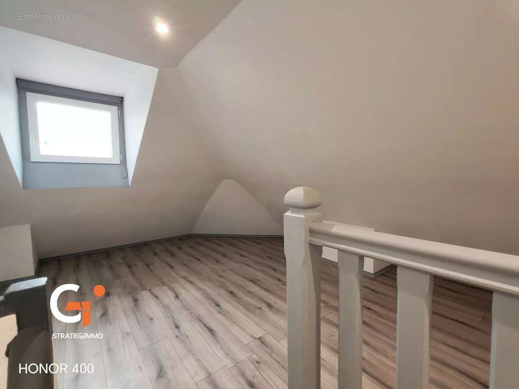 Maison à SAINT-ETIENNE-DU-ROUVRAY