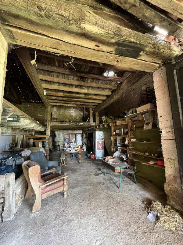 Maison à SAINT-FRONT-D'ALEMPS