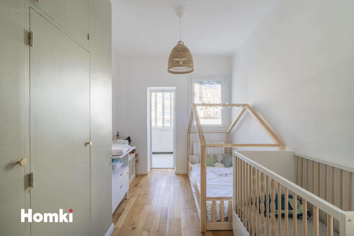 Appartement à MARSEILLE-8E