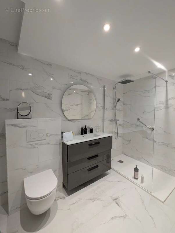 Appartement à VENCE