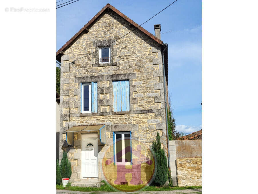 Maison à ORADOUR-SUR-GLANE