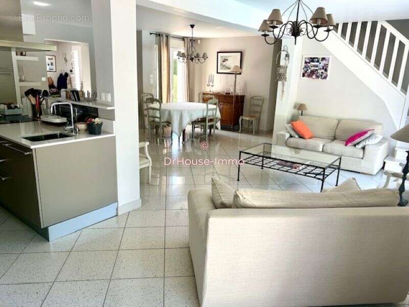 Maison à MIGNALOUX-BEAUVOIR