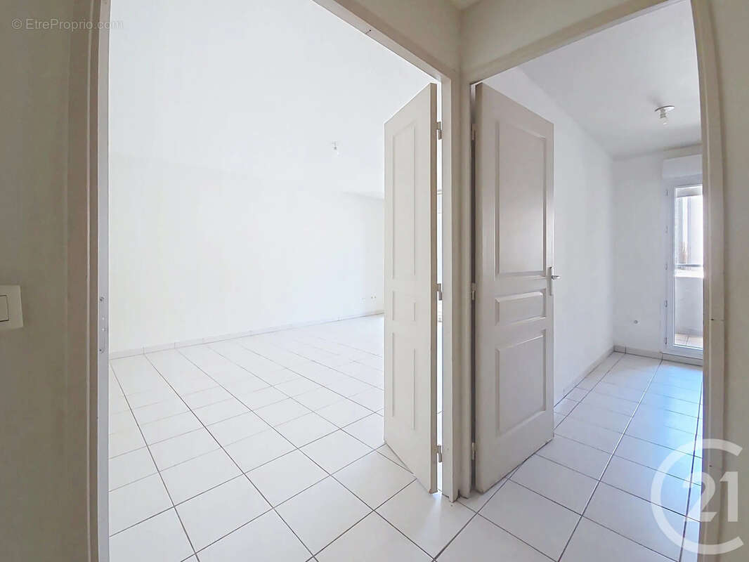 Appartement 64 m² à Sete  - photo 8