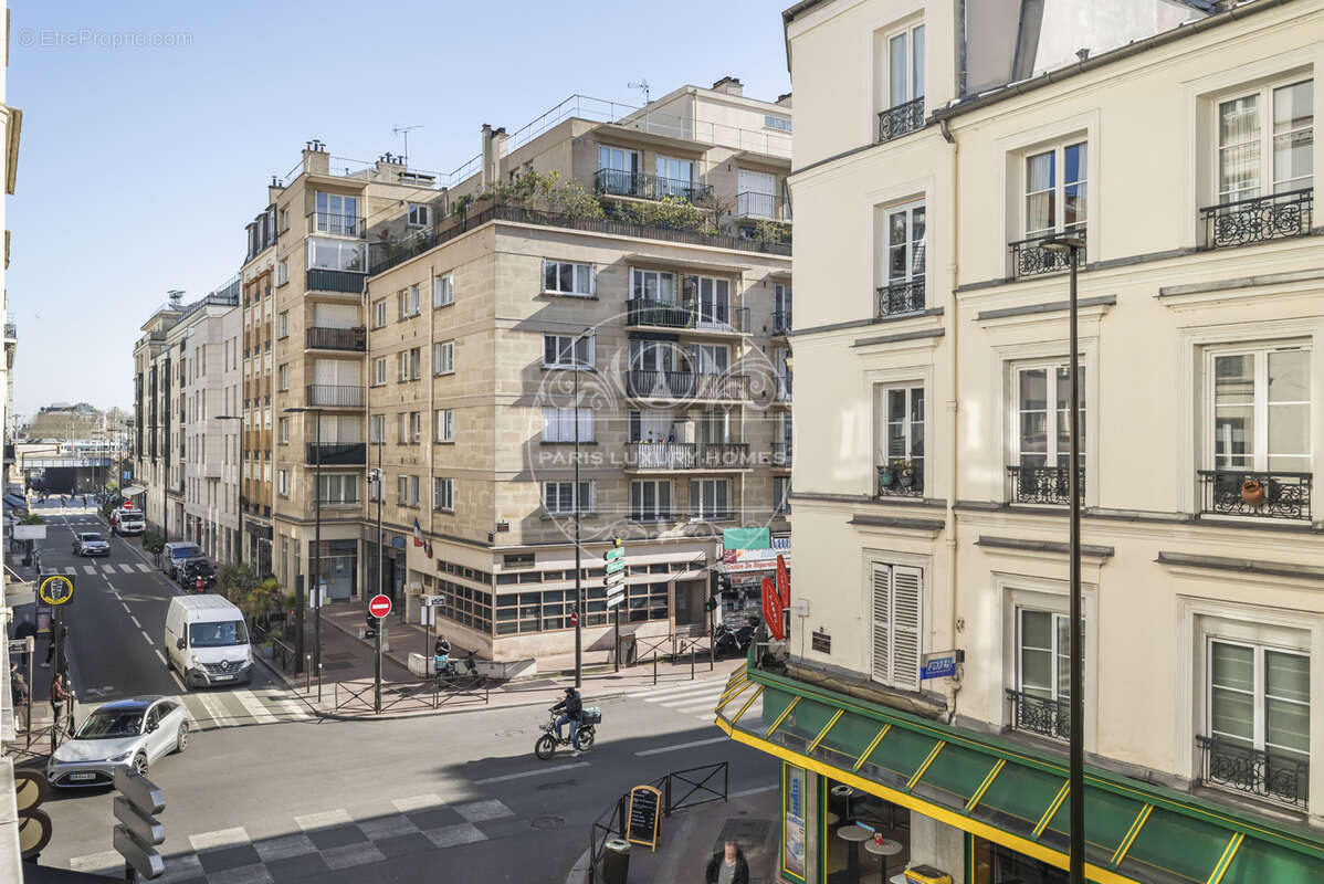 Appartement à LEVALLOIS-PERRET