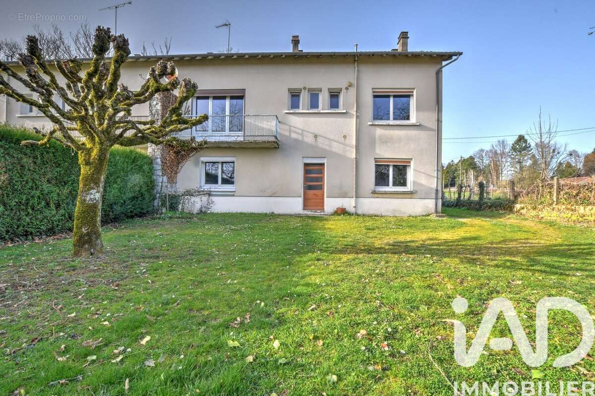 Photo 2 - Maison à LINARDS