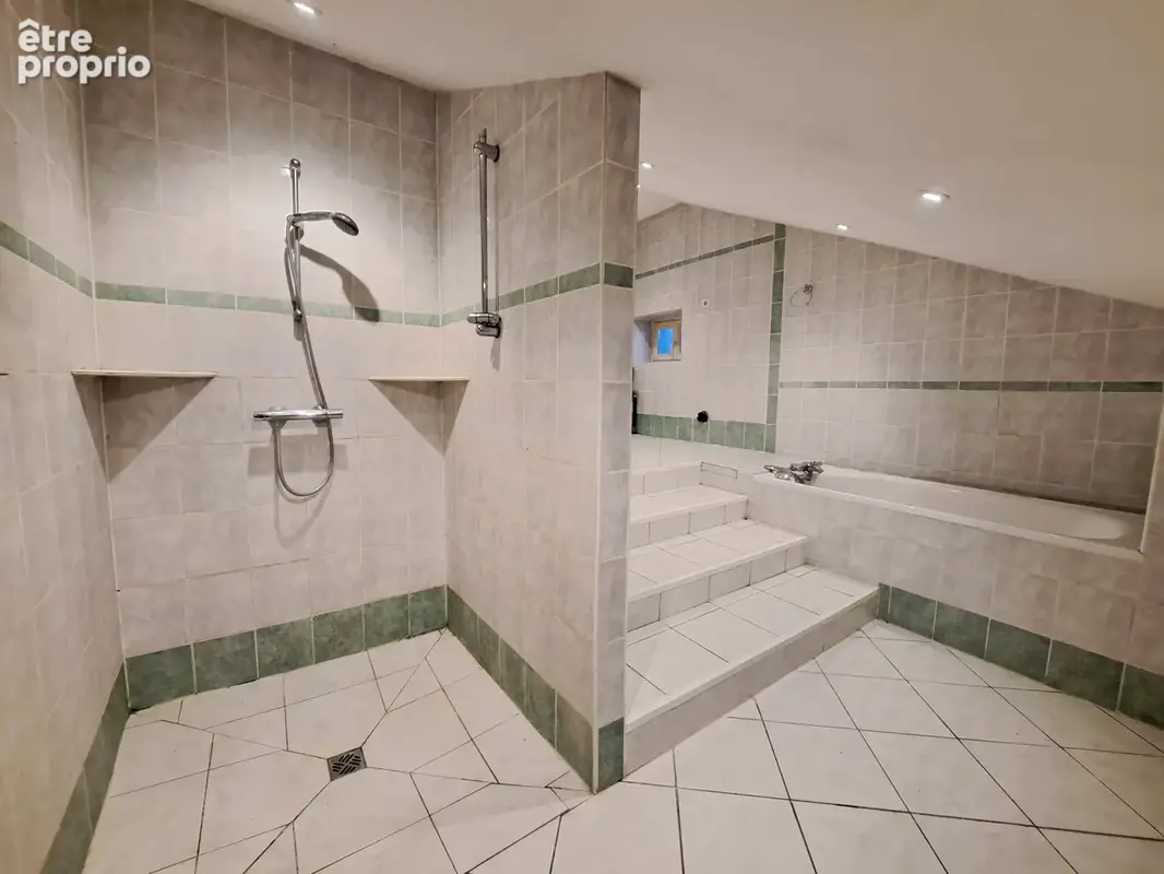 Maison 7 pièces 209 m² à vendre à Criteuil-La-Magdeleine (16300) - photo 133