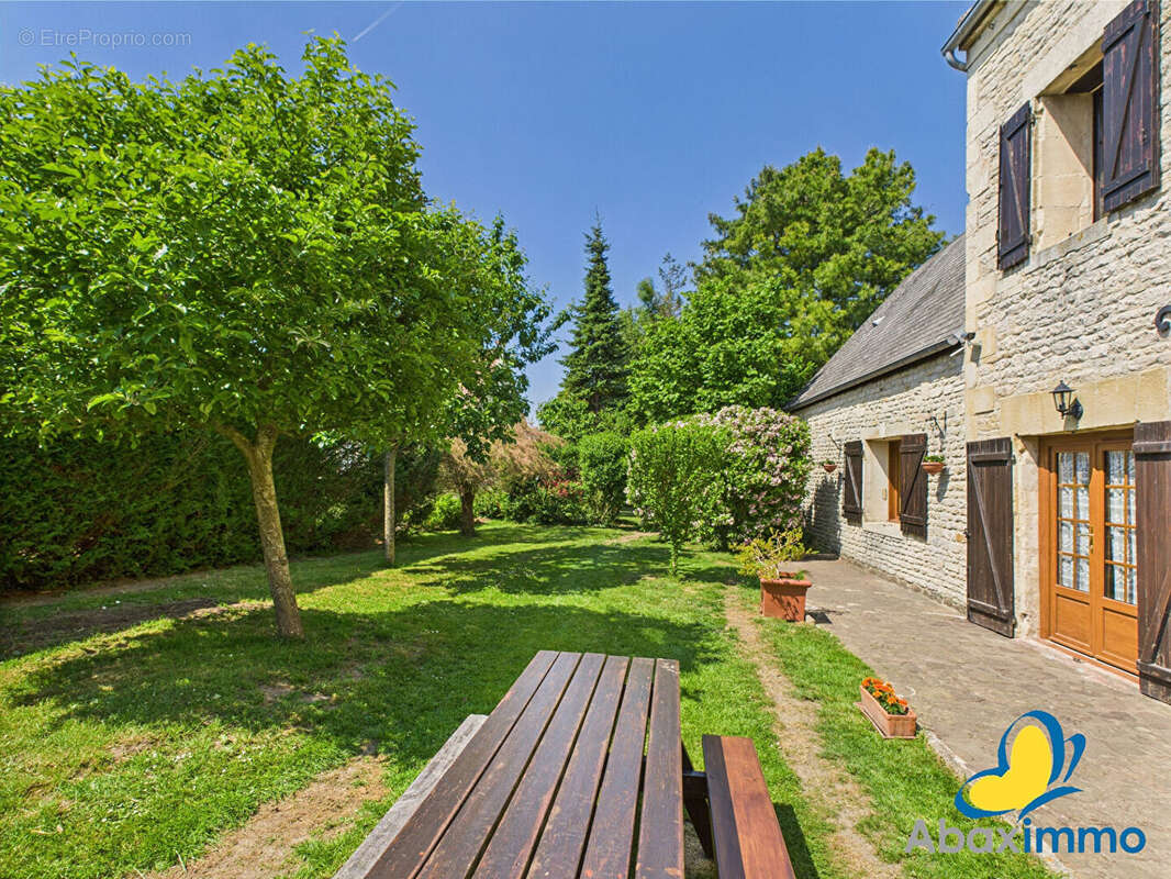 Maison à BRETTEVILLE-SUR-LAIZE