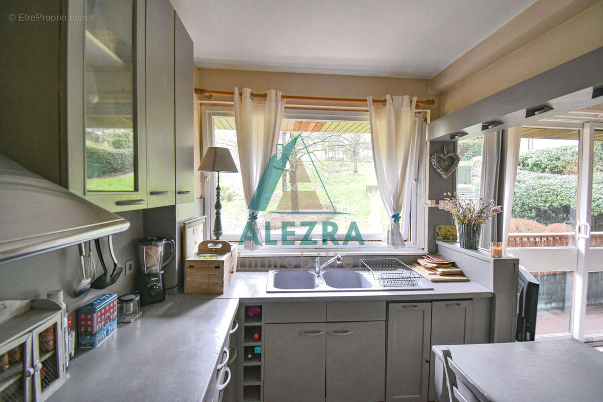 Appartement à LA CELLE-SAINT-CLOUD