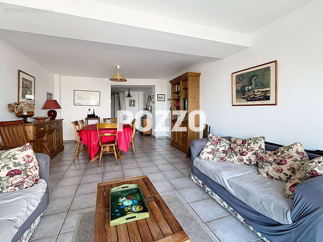 Appartement à SAINT-PAIR-SUR-MER