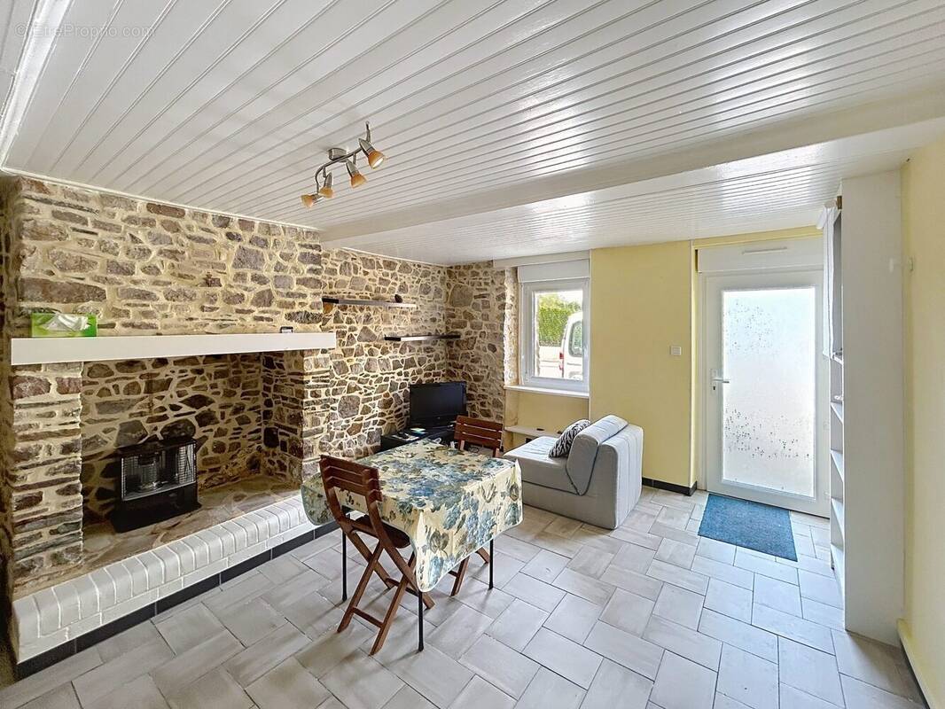 Maison à CREANCES