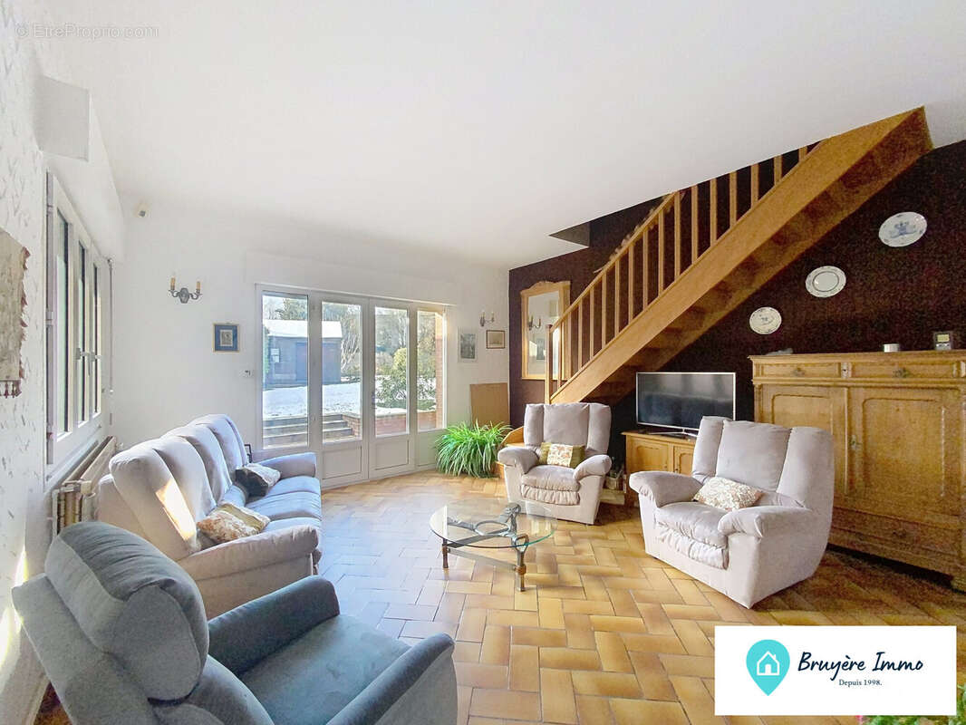 Maison à AULNOYE-AYMERIES