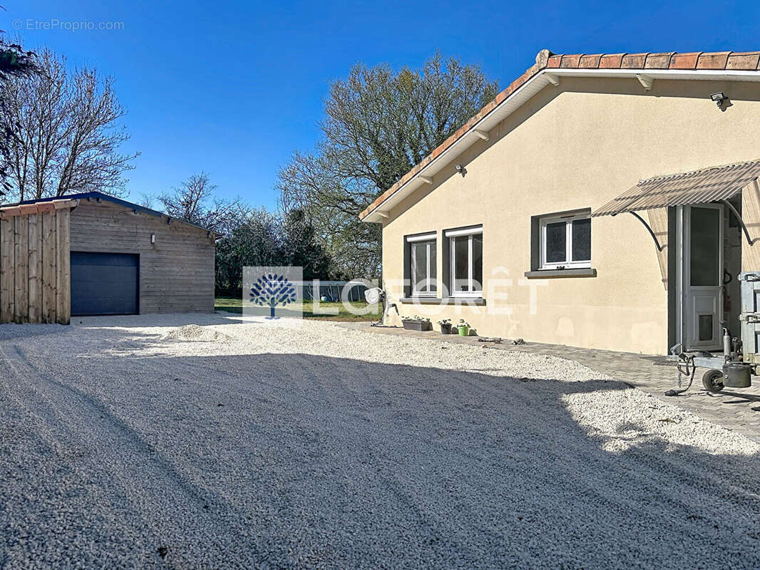 Maison à VERRUYES