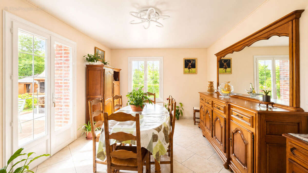 Ensemble immobilier proche ETREPAGNY - photo 6