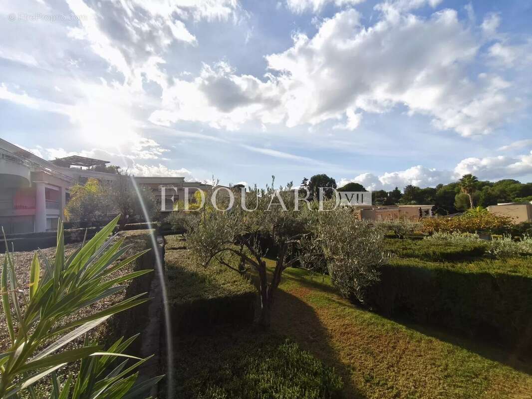 Appartement à ROQUEBRUNE-CAP-MARTIN