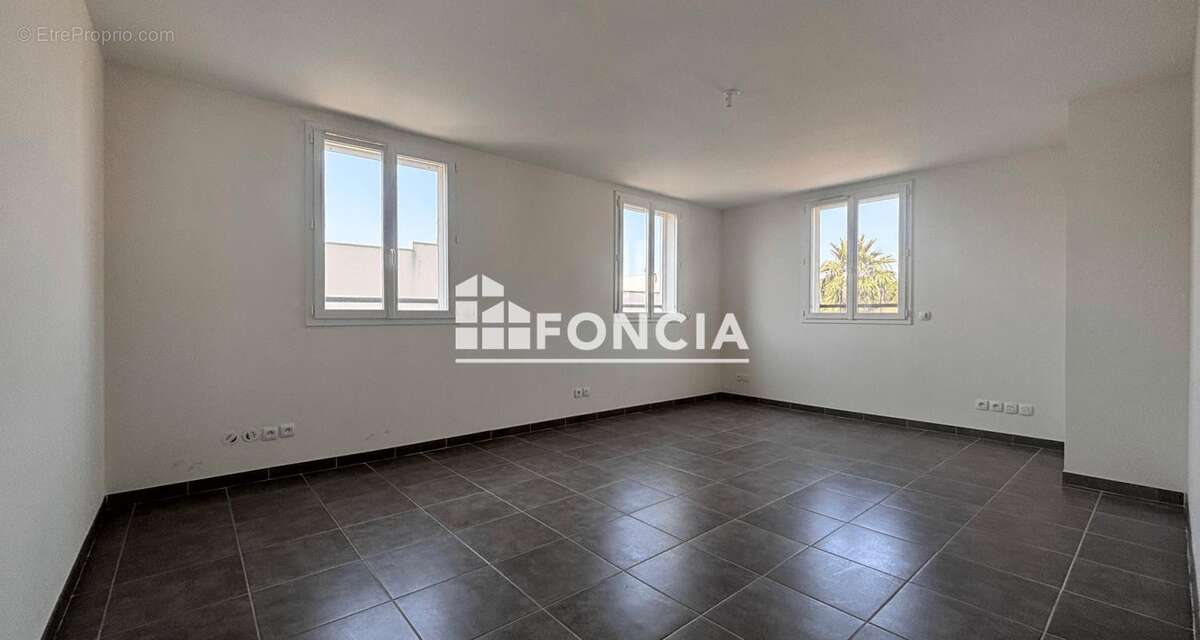 Maison à VILLENEUVE-LES-BEZIERS