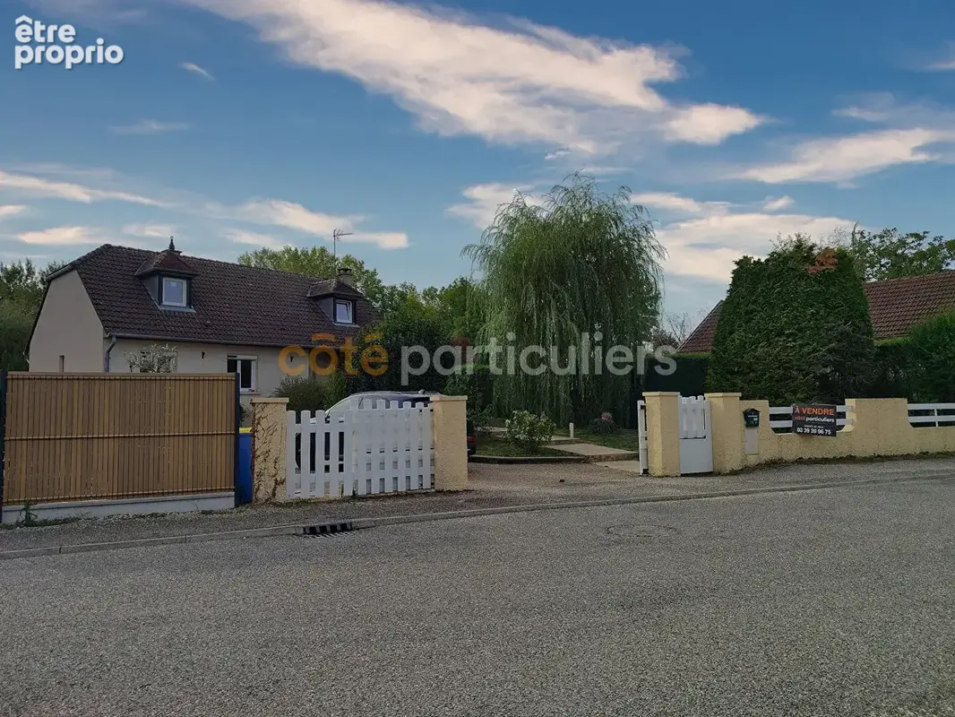 Maison individuelle sur sous-sol - 4 chambres - 121 m² - Villette les Dole - photo 2
