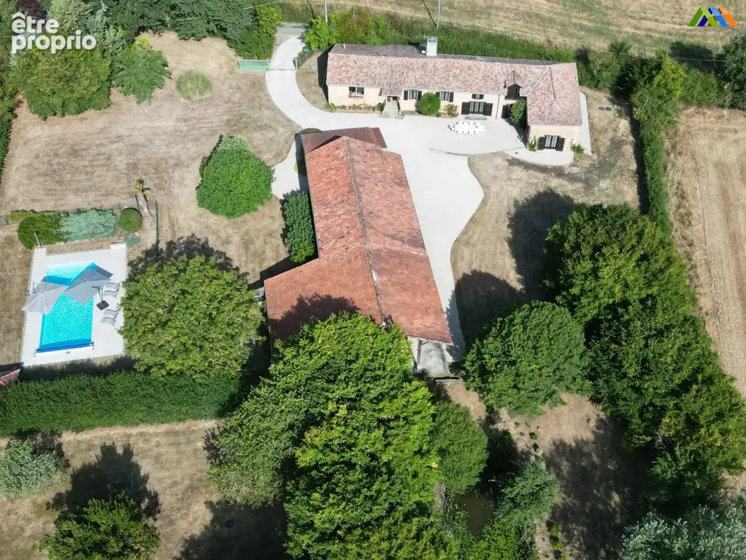 Maison 355 m² à Masseube  - photo 5