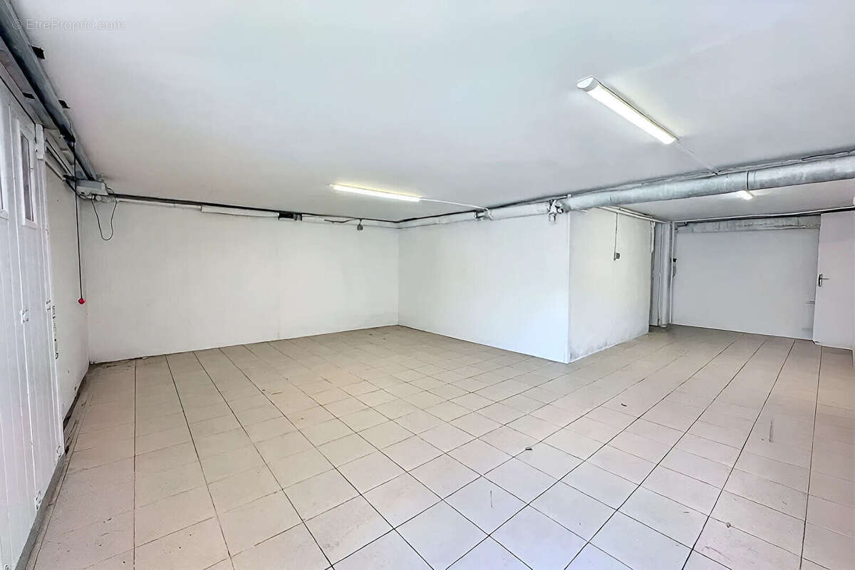 Maison rénovée sur sous-sol semi enterré, 4 chambres proche commerces - photo 13