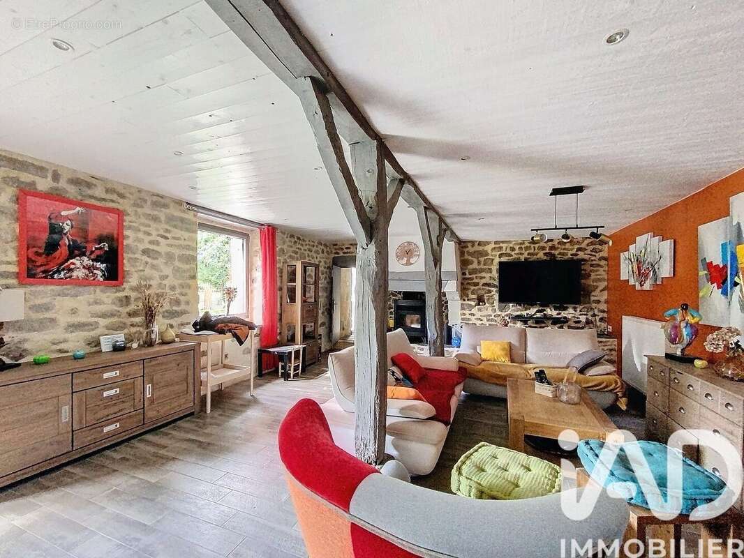 Maison 226 m² à Langoelan  - photo 3