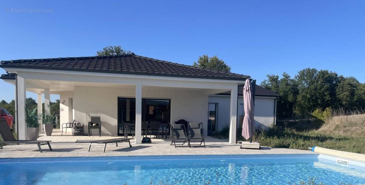 Maison à COULOUNIEIX-CHAMIERS