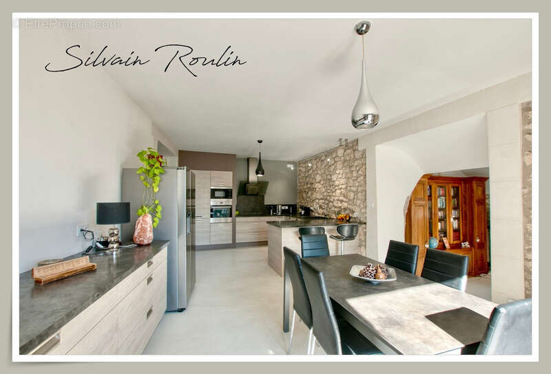 Maison à MALATAVERNE