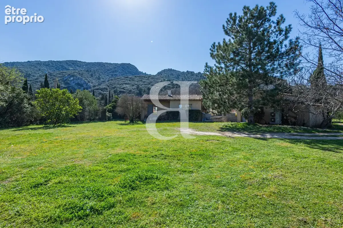 Maison 8 pièces 305 m² à vendre à Maubec (84660) - photo 7