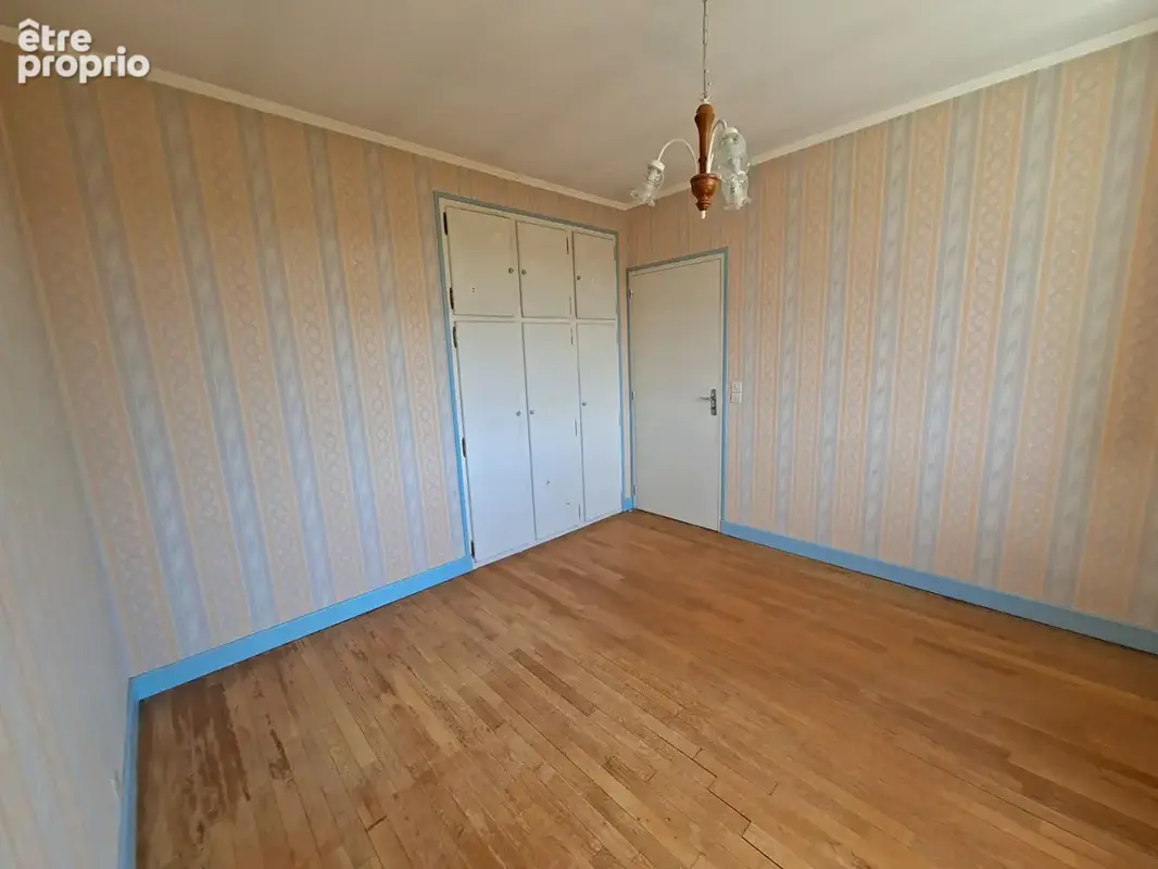 Villa avec piscine à 2 minutes des commodités - photo 9