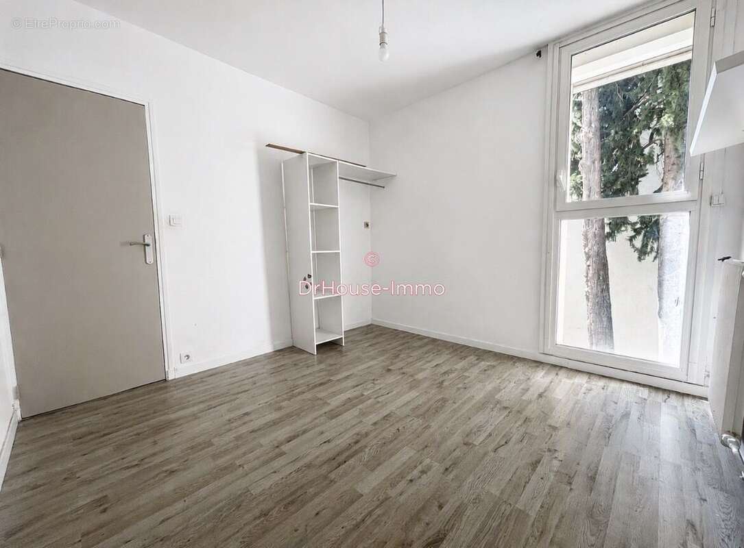 Appartement à LUNEL