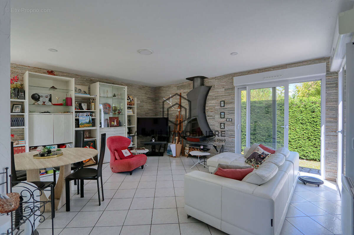 Maison à VILLECRESNES