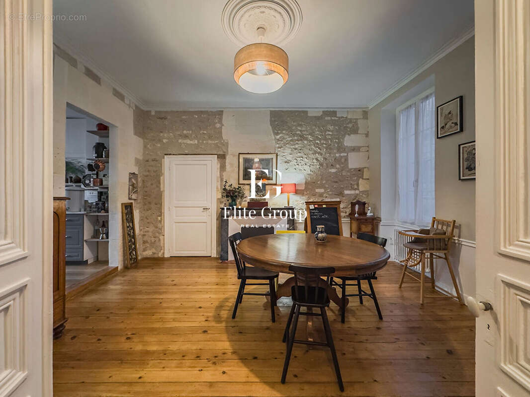 Maison à CHATEAUNEUF-SUR-CHARENTE