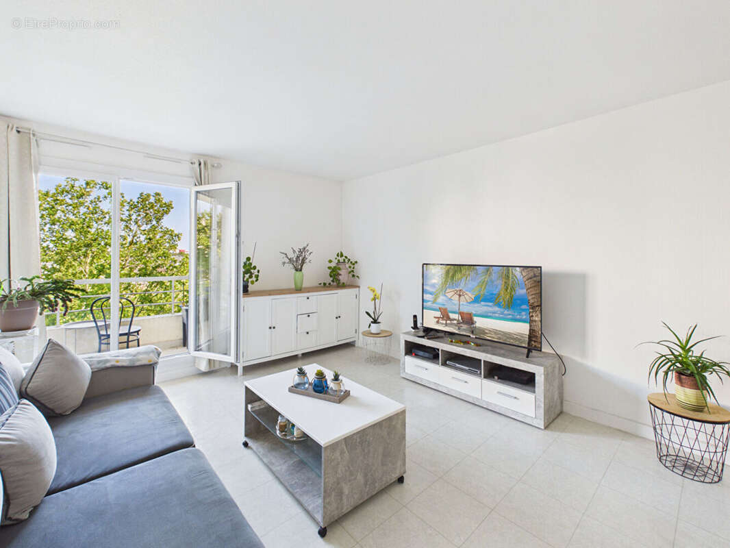 Appartement - 2 chambres - balcons - la hotoie - photo 3