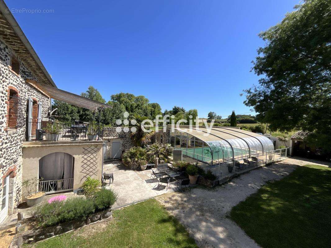Maison 608 m² à Baix  - photo 3