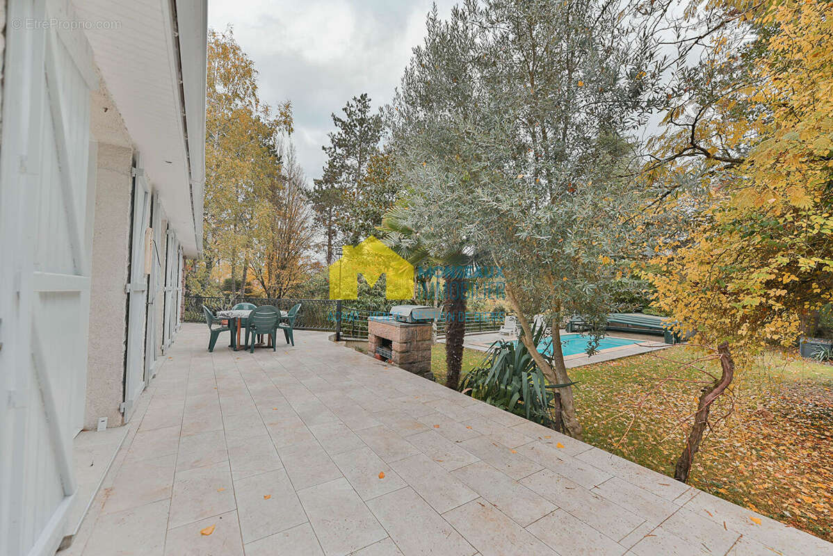 Maison à VILLIERS-SUR-ORGE