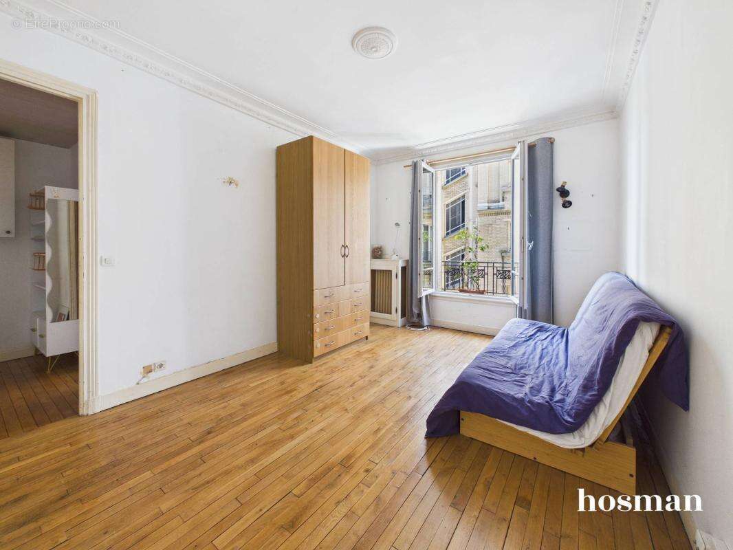 Appartement à PARIS-14E